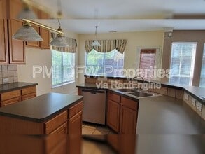 2400 Spillway Cir in Frisco, TX - Building Photo - Building Photo