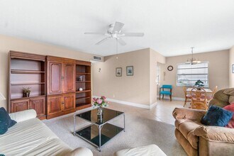 715 Normandy O in Delray Beach, FL - Building Photo - Building Photo