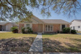 11406 Sagewind Dr in Houston, TX - Building Photo