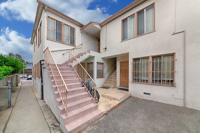 1937 17th St in Santa Monica, CA - Building Photo - Building Photo