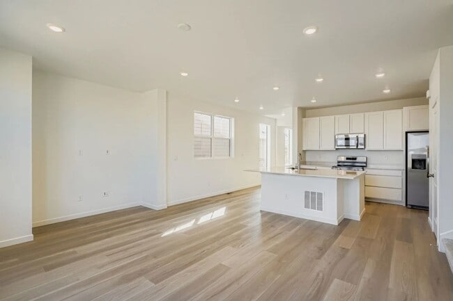 6699 Juniper Dr
