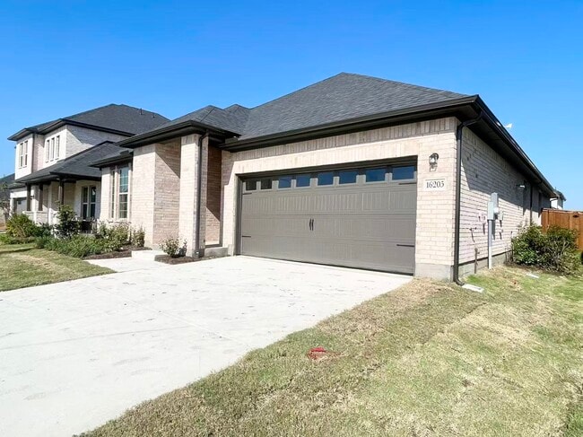 16205 Garden Dr in Celina, TX - Foto de edificio - Building Photo