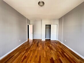 296 Renner Ave, Unit 4 in Newark, NJ - Building Photo - Building Photo