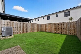 11779 SW 247th Ter in Princeton, FL - Building Photo - Building Photo