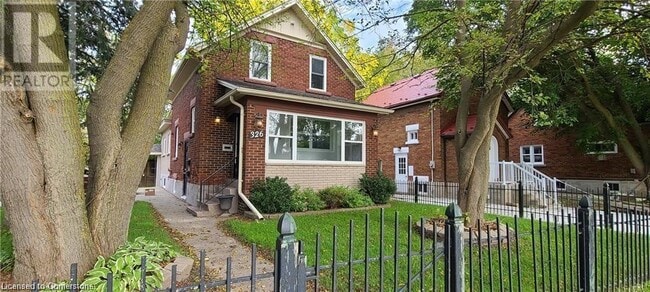 property at 326 Victoria St S
