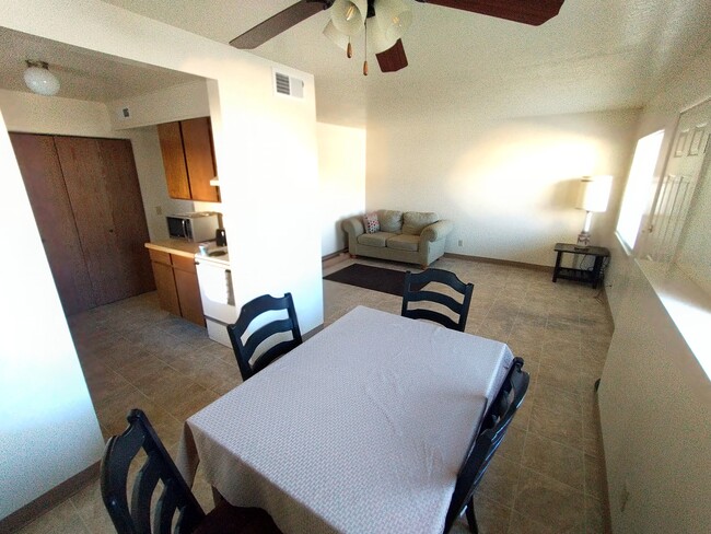 745 S Vernal Ave, Unit 1 in Vernal, UT - Building Photo - Building Photo