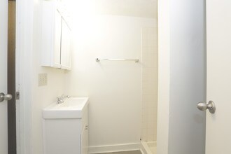 Tuscany Ridge Townhomes in Champaign, IL - Foto de edificio - Interior Photo