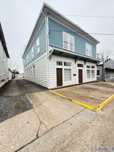 property at 45 Cross St