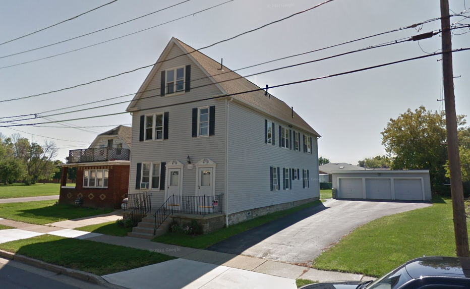 136 Sawyer Ave in Depew, NY - Building Photo