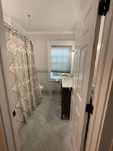 8 Elmcrest Ter in Norwalk, CT - Building Photo - Building Photo
