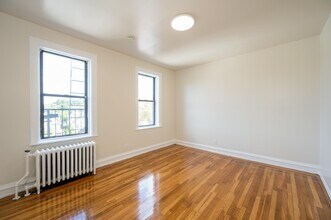 270 Harrison Ave in Jersey City, NJ - Building Photo - Building Photo