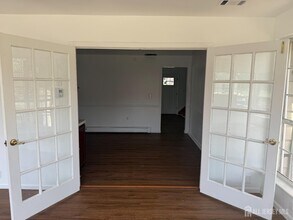 80 Gates Rd in Franklin Township, NJ - Building Photo - Building Photo