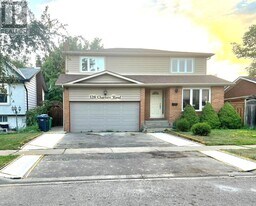 126 Charters Rd in Brampton, ON - Building Photo