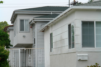 1171 Irving Ave in Glendale, CA - Foto de edificio - Building Photo