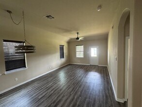 296 Country Crossing Cir in Magnolia, TX - Building Photo - Building Photo