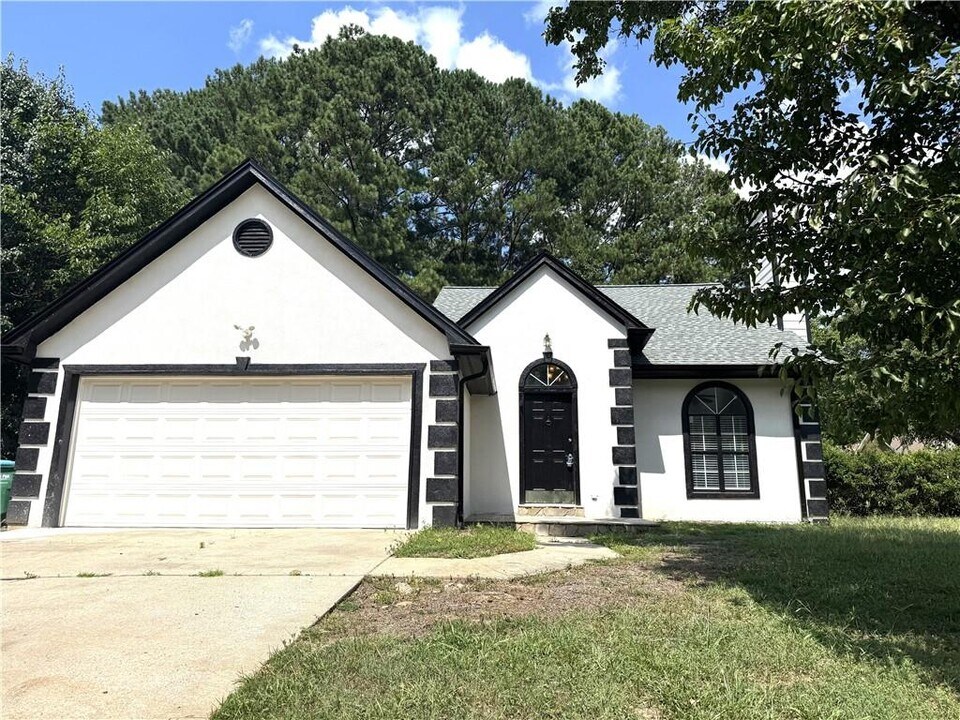 2290 Honeycomb Ct in Duluth, GA - Building Photo