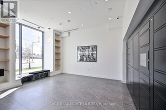 6 Chartwell Rd in Toronto, ON - Building Photo - Building Photo