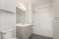 303 D St, Unit 456 in Boston, MA - Building Photo - Building Photo