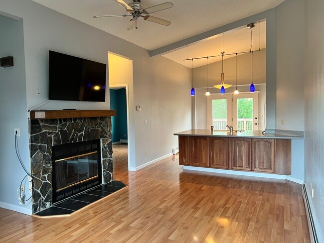 property at 3924 Cosmos Dr