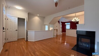 2350 Abington Dr in Charlottesville, VA - Building Photo - Building Photo