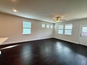 15705 Oglethorpe Dr in Austin, TX - Building Photo - Building Photo