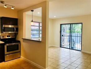 521 NE 62nd St in Miami, FL - Building Photo - Building Photo