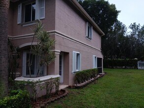 4983 Pinemore Ln in Lake Worth, FL - Building Photo - Building Photo