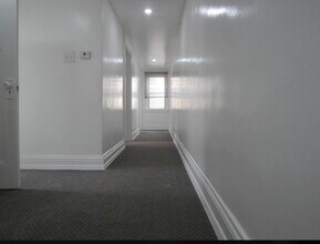 2840 Dwight Ave, Unit 1 in Pittsburgh, PA - Foto de edificio - Building Photo