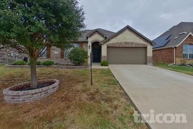 property at 536 Longhorn Ln