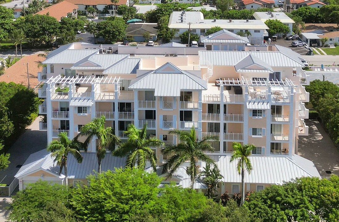 1931 NE 2nd St in Deerfield Beach, FL - Building Photo