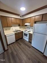 3512 Ivy Commons Dr, Unit 301 in Raleigh, NC - Building Photo - Building Photo