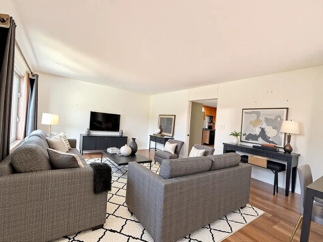 4416 Hallet St in Rockville, MD - Building Photo - Building Photo