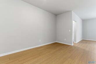 7520 Doris Ruth Ln SE in Owens Cross Roads, AL - Building Photo - Building Photo