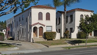 5709-5715 Huntington Dr in Los Angeles, CA - Building Photo