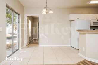 3291 Moravia Ave, Unit 204C in North Port, FL - Building Photo - Building Photo