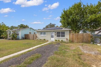 1721 41st St S in St. Petersburg, FL - Building Photo - Building Photo