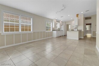 7933 Umberto Ct in Naples, FL - Building Photo - Building Photo