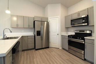 5305 Remington Dr in Pasco, WA - Building Photo - Building Photo