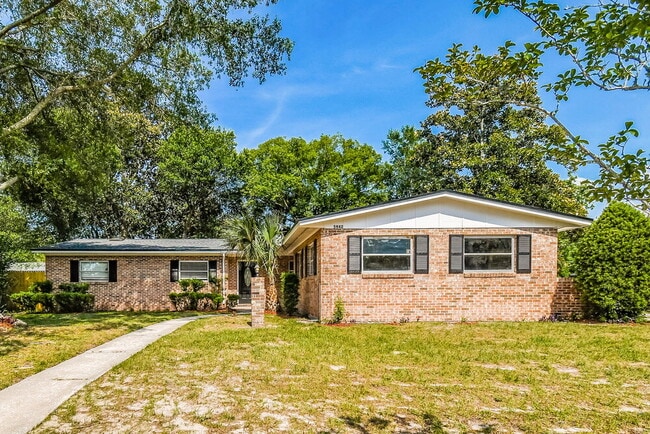 property at 5942 Jaguar Dr W