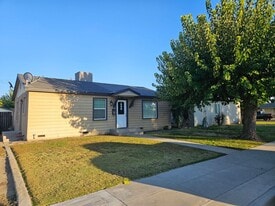 754 Birch Ave in Wasco, CA - Building Photo