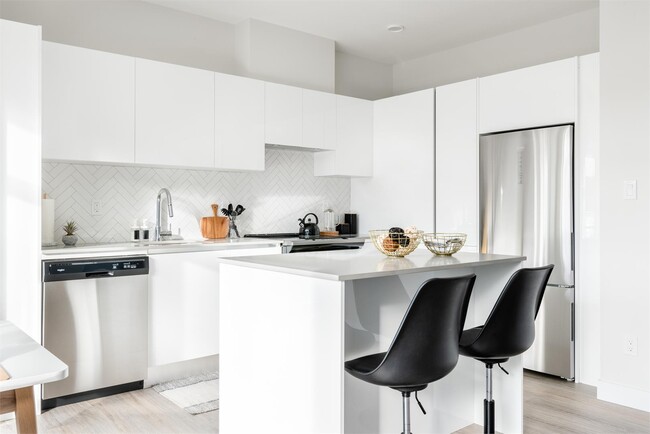 North Point Apartments in Nanaimo, BC - Building Photo - Building Photo