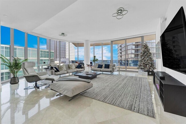 200 Biscayne Boulevard Way, Unit # 5001 in Miami, FL - Building Photo - Building Photo
