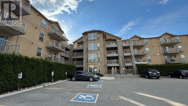 1490-1490 Bishops Gate