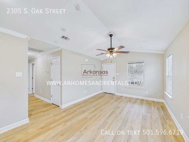 2305 S Oak St in Little Rock, AR - Building Photo - Building Photo