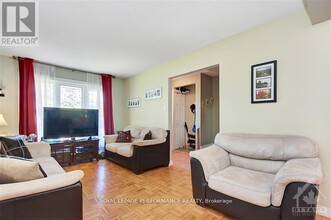 2497 HUNTER'S POINT Crescent in Ottawa, ON - Building Photo - Building Photo