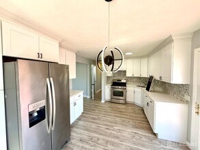 35 Fiat Ave in Woodbridge Township, NJ - Building Photo - Building Photo