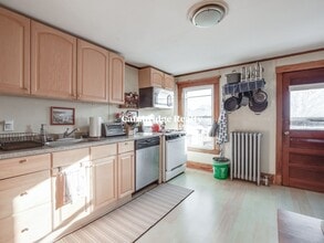 60 Powder House Blvd, Unit 3 in Somerville, MA - Foto de edificio - Building Photo