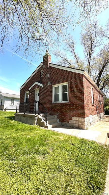 property at 10194 Imperial Dr