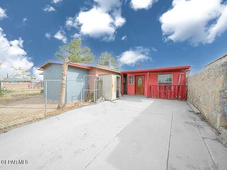 7632 Franklin Dr in El Paso, TX - Building Photo