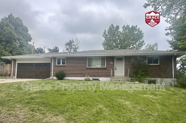 property at 852 S Quail Way